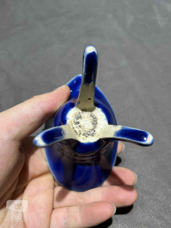 明早期 宝石蓝釉爵杯 - 图7